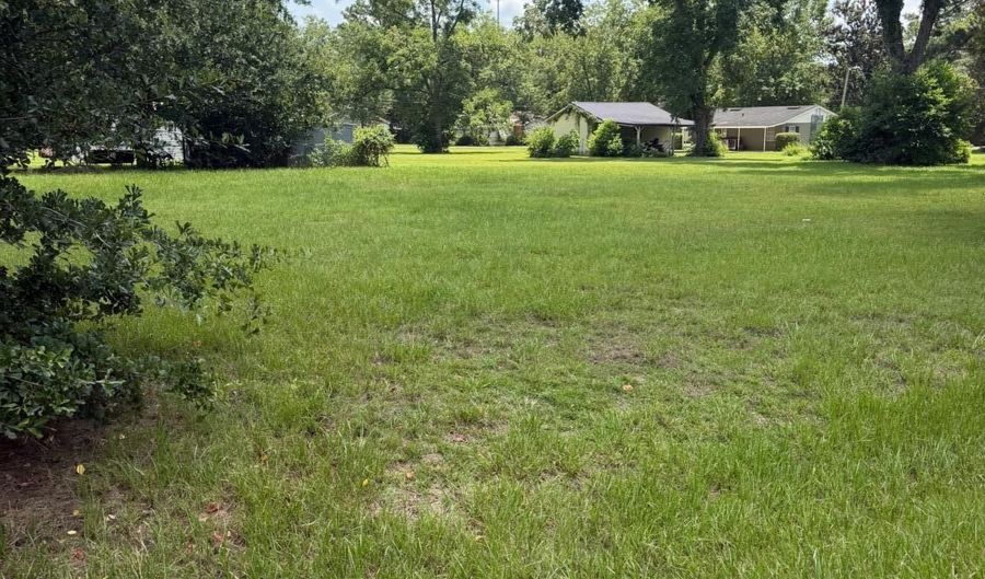 301 E Meeting St, Adel, GA 31620 - 0 Beds, 0 Bath