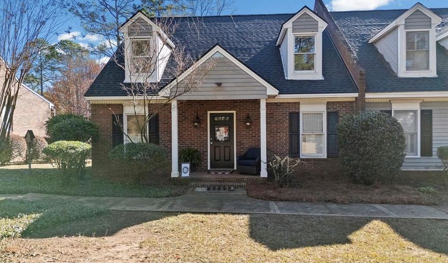 3114 WESTGATE Dr, Albany, GA 31721 - 3 Beds, 3 Bath