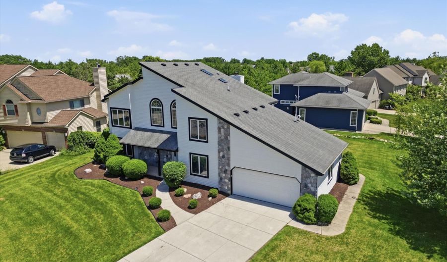 1657 Wake Robin Ct, Ann Arbor, MI 48103 - 6 Beds, 3 Bath