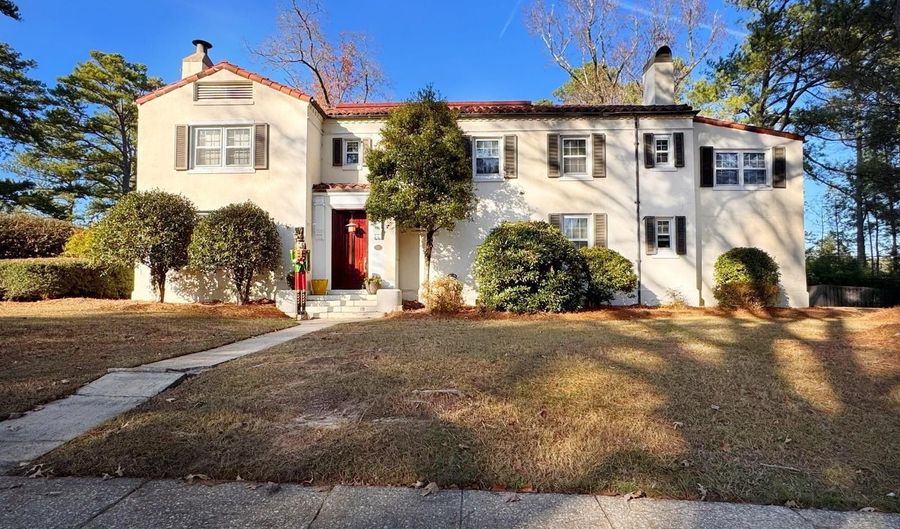 301 BUCKNER Cir, Anniston, AL 36205 - 4 Beds, 3 Bath