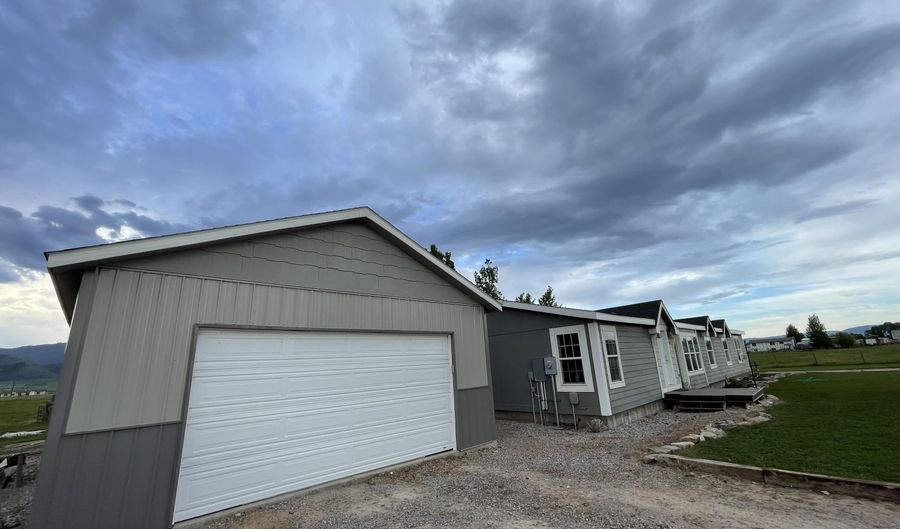 350 WORTON Ln, Auburn, WY 83111 - 4 Beds, 2 Bath