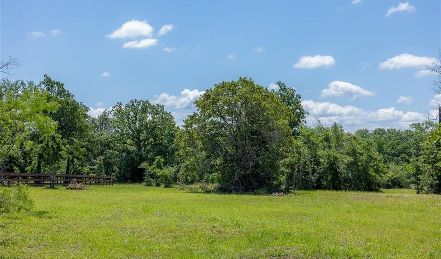 6676 Atakapan Trl, Anderson, TX 77831 - 0 Beds, 0 Bath