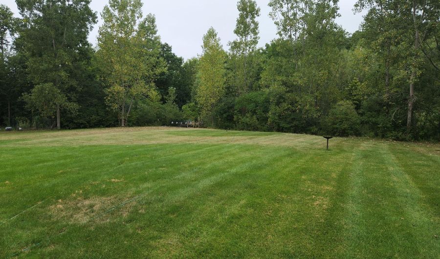 2270 Hickory Point Dr, Ann Arbor, MI 48105 - 4 Beds, 4 Bath