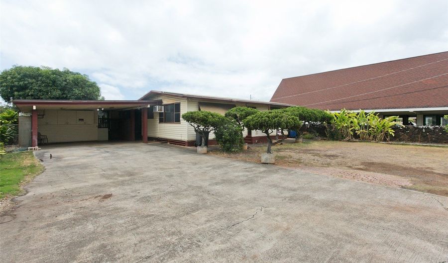 949 Lehua Ave A, Pearl City, HI 96782 - 5 Beds, 2 Bath