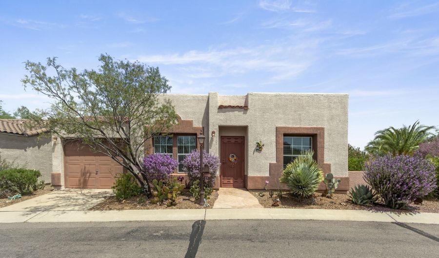 1121 W Calle Querida, Sahuarita, AZ 85629 - 2 Beds, 2 Bath