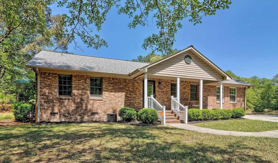 5404 Fairview Rd, Batesburg, SC 29006 - 3 Beds, 3 Bath