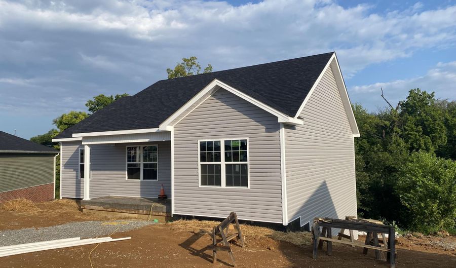 110 Distillery Ct, Bardstown, KY 40004 - 3 Beds, 2 Bath
