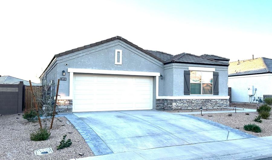 3910 N 301st Ln, Buckeye, AZ 85396 - 4 Beds, 2 Bath