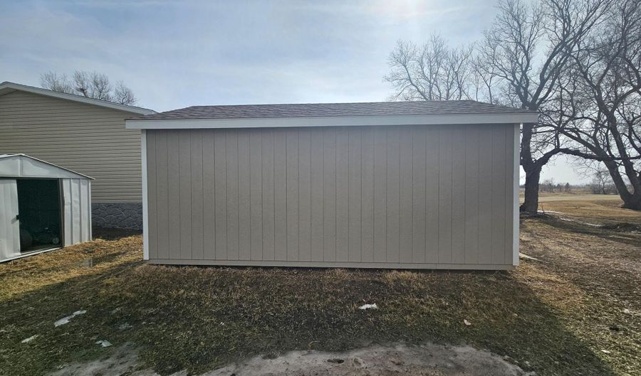 11028 422nd Ave, Britton, SD 57430 - 3 Beds, 2 Bath