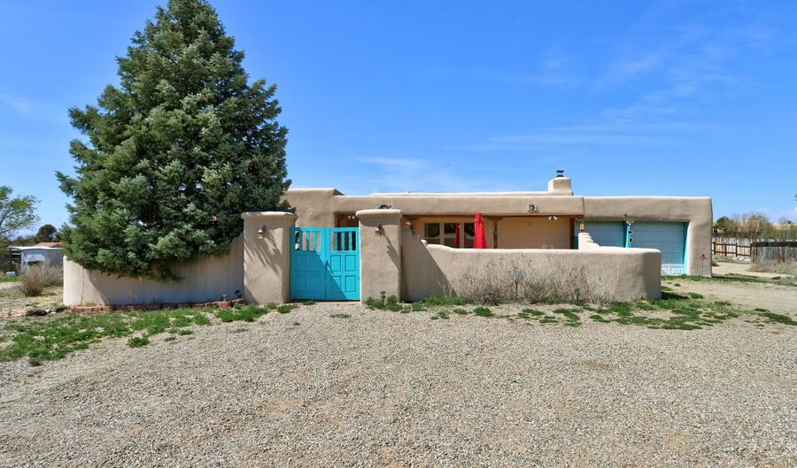 2 Latilla Ln, Arroyo Seco, NM 87514 - 3 Beds, 2 Bath