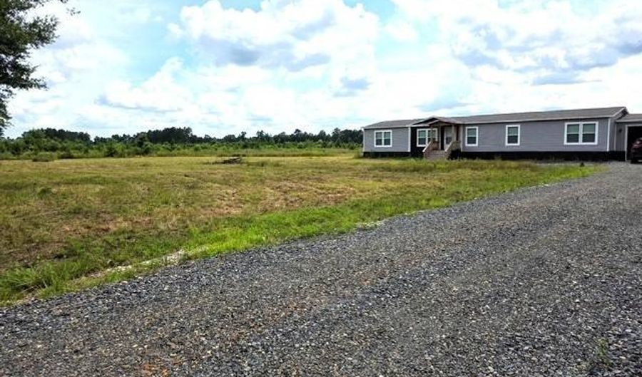 217 Lr 182, Ashdown, AR 71822 - 5 Beds, 2 Bath