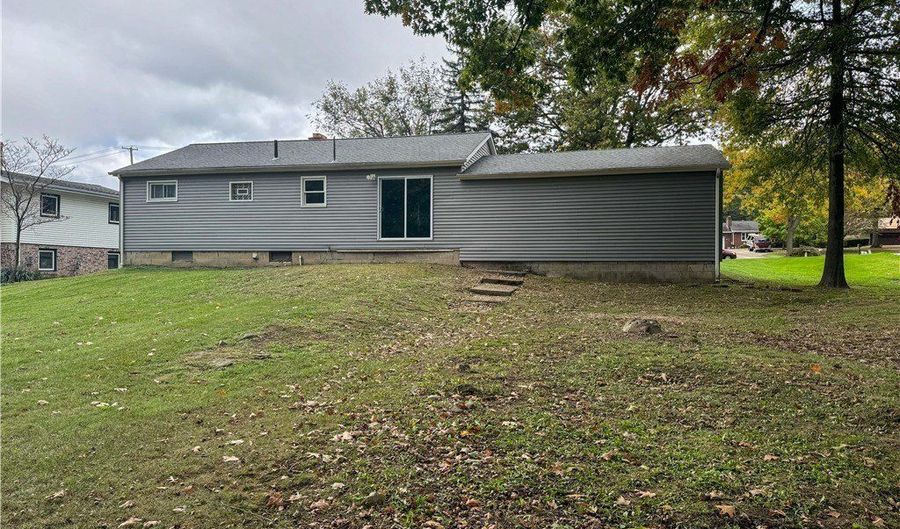 4620 Norquest Blvd, Austintown, OH 44515 - 3 Beds, 1 Bath