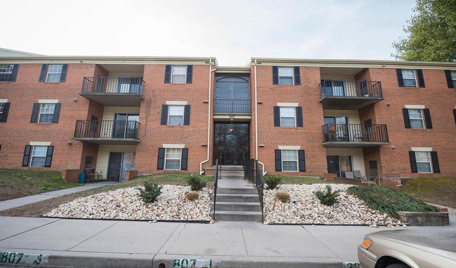 807 COLLEGE Ln #D, Salisbury, MD 21804 - 2 Beds, 2 Bath