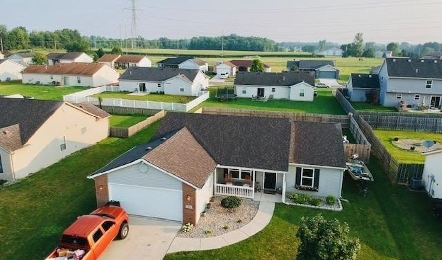 321 Sycamore Way, Avilla, IN 46710 - 3 Beds, 2 Bath