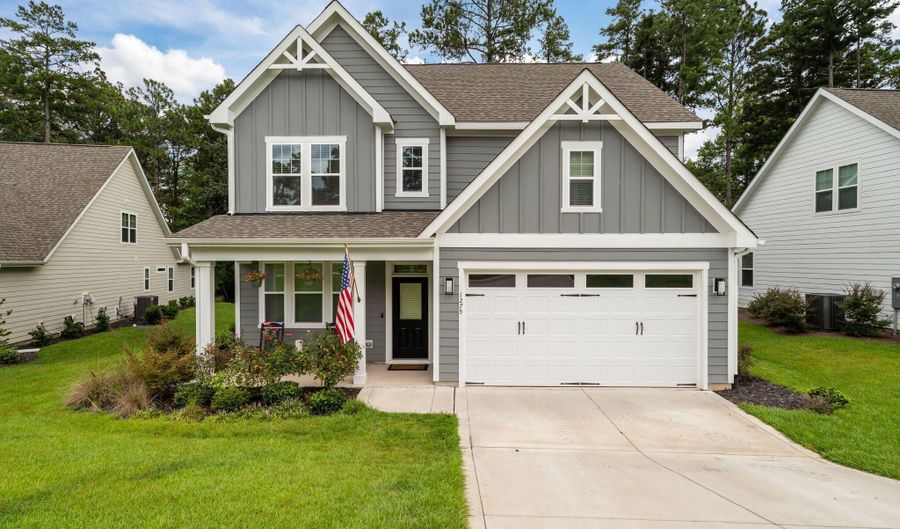 1275 Tillery Dr, Aberdeen, NC 28315 - 5 Beds, 3 Bath