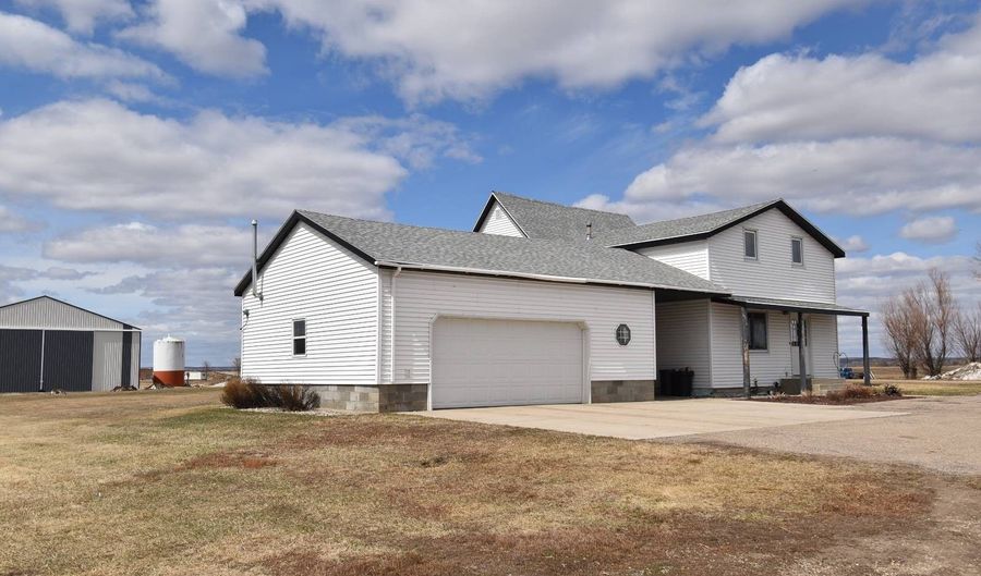 3560 Thorne Rd, Rolette, ND 58366 - 4 Beds, 1 Bath