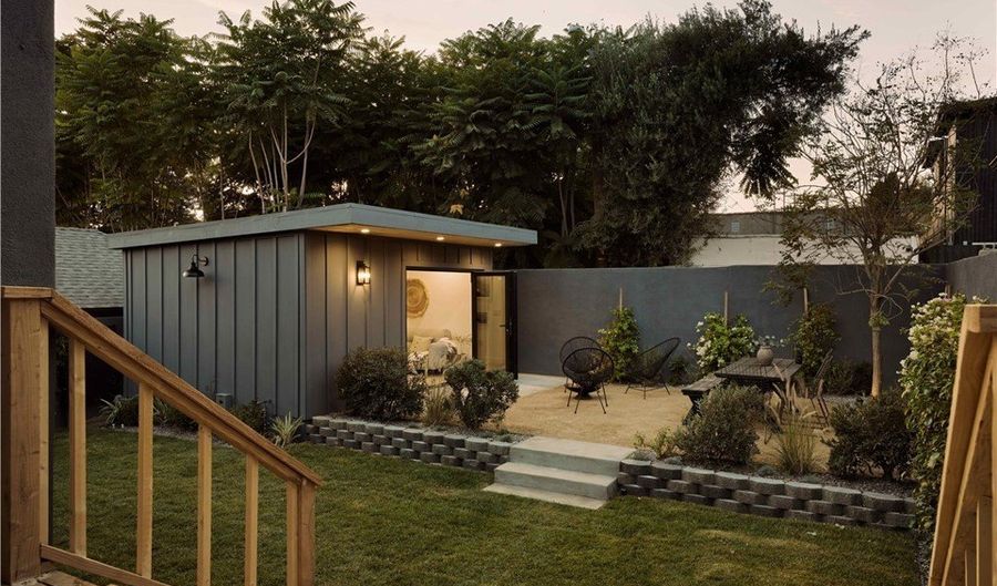 2913 Elm St, Los Angeles, CA 90065 - 4 Beds, 3 Bath