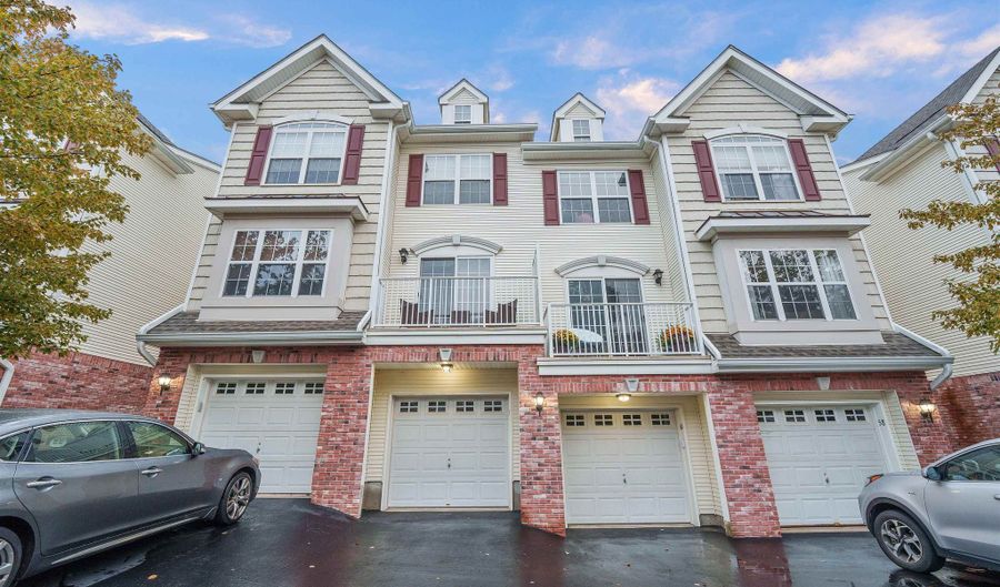 62 BOATWORKS Dr, Bayonne, NJ 07002 - 2 Beds, 3 Bath