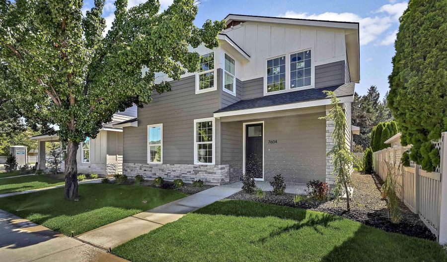 7604 N Ferris Ave, Boise, ID 83714 - 3 Beds, 3 Bath