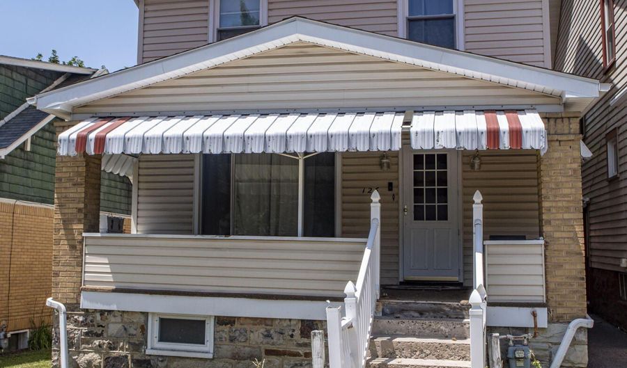 126 Spruce Ave, Altoona, PA 16601 - 3 Beds, 2 Bath