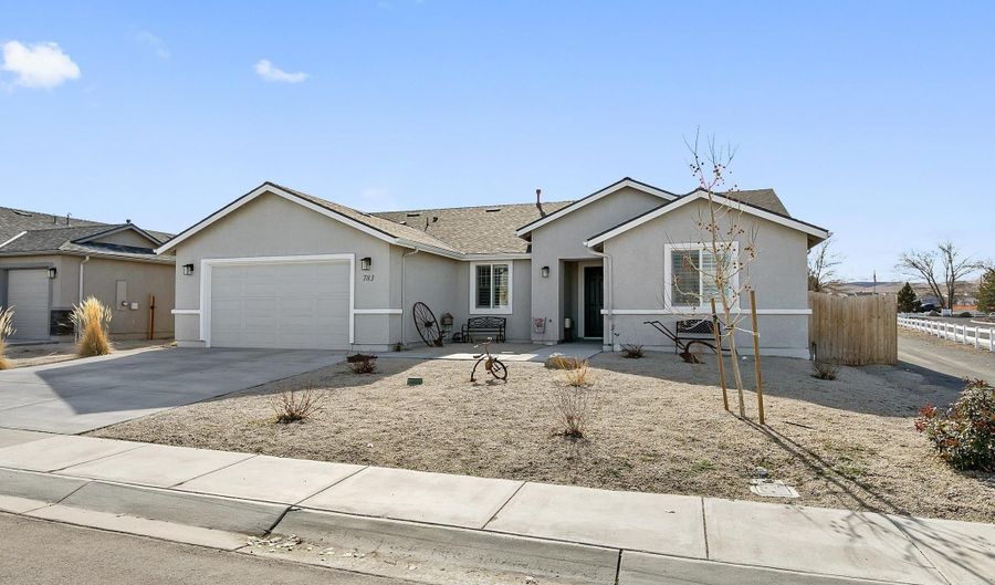 783 Divot Dr, Fernley, NV 89408 - 4 Beds, 3 Bath