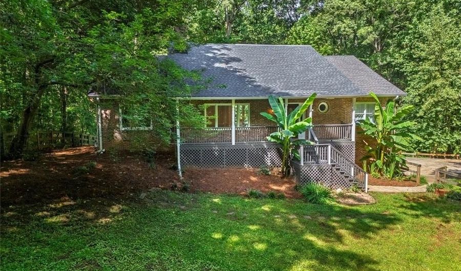 781 Grist Mill Dr E, Acworth, GA 30101 - 7 Beds, 6 Bath