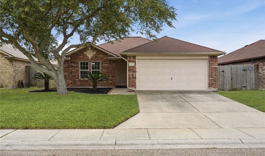 1511 Oak Lndg, Aransas Pass, TX 78336 - 3 Beds, 2 Bath
