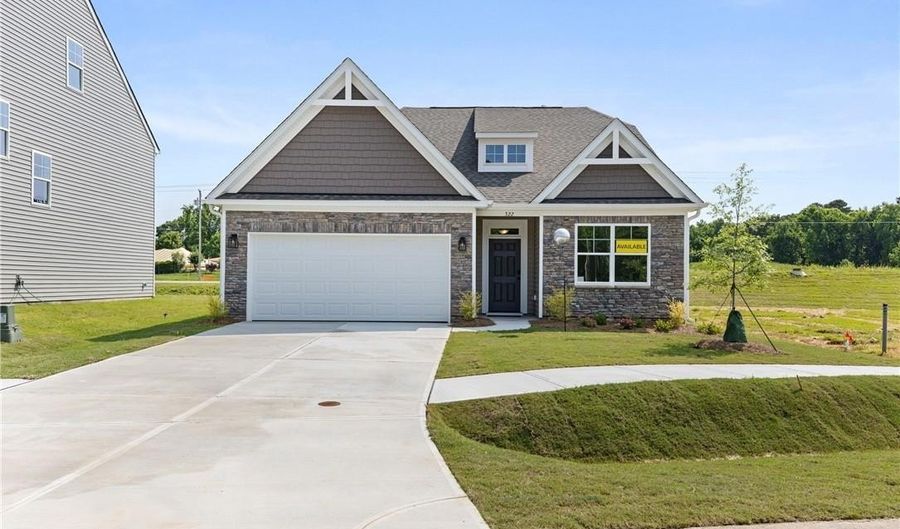 10263 SZALAY Ln, Ashland, VA 23005 - 3 Beds, 2 Bath