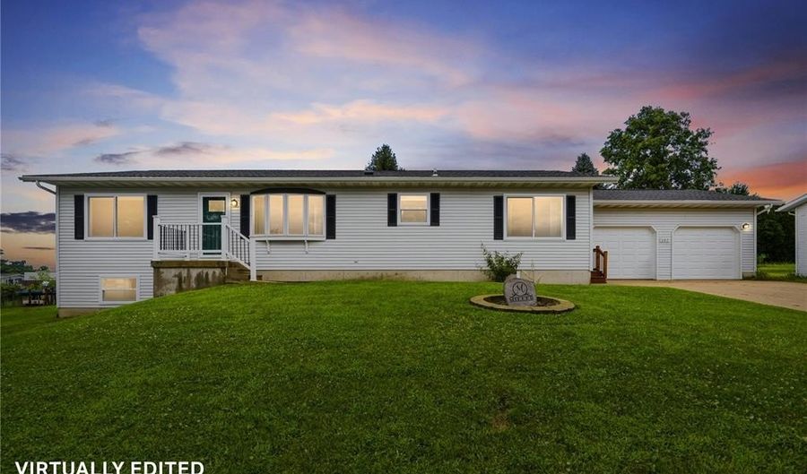 202 Wilson Ct, Anamosa, IA 52205 - 4 Beds, 3 Bath