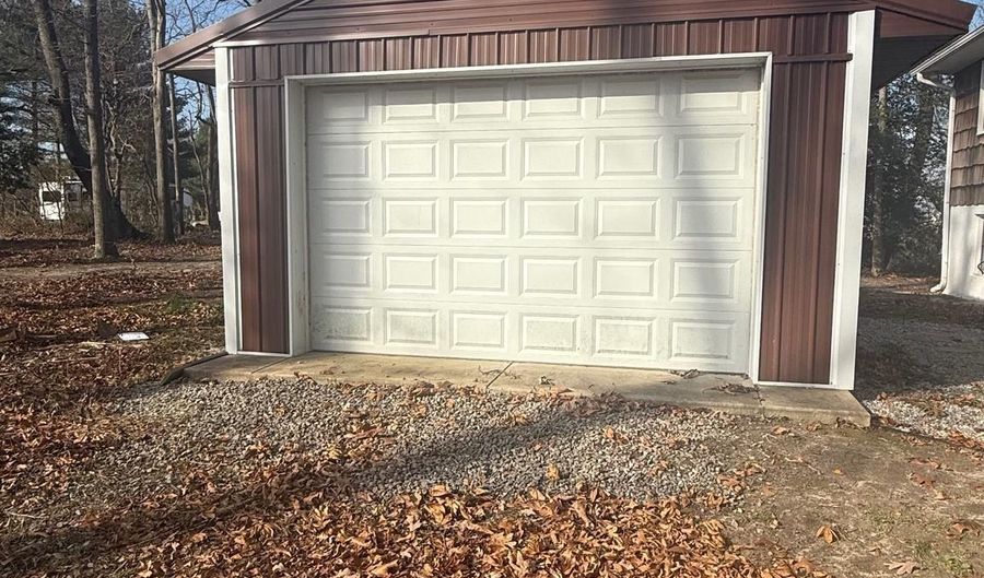 8859 CLENDANIEL POND Rd, Lincoln, DE 19960 - 4 Beds, 2 Bath