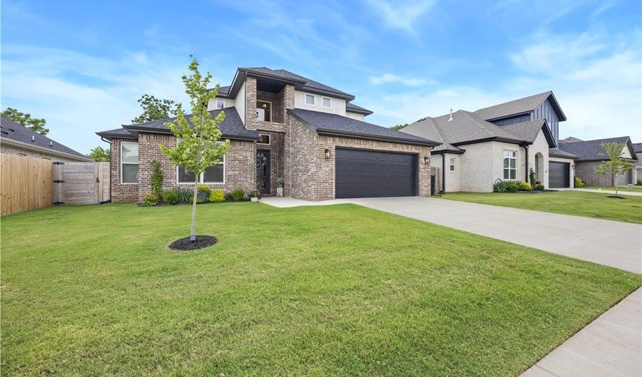 1100 Whistler St, Bentonville, AR 72713 - 4 Beds, 4 Bath