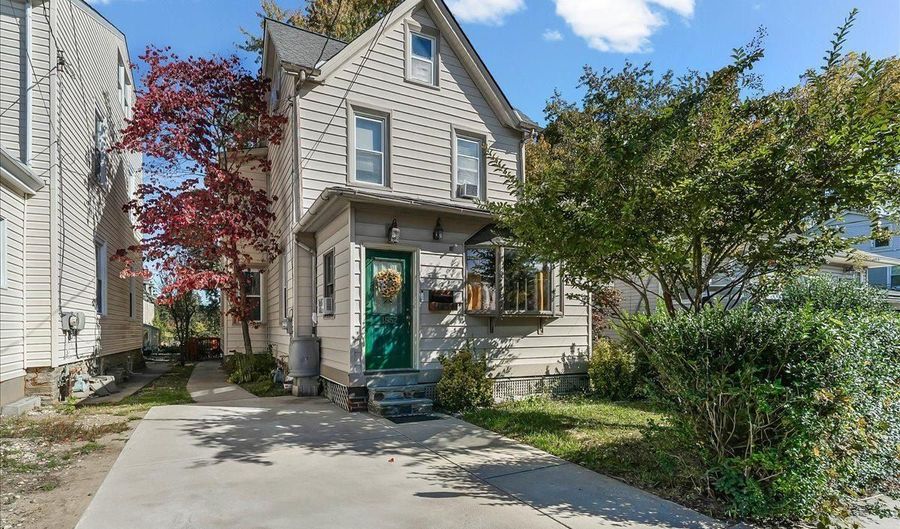 1857 ECKARD Ave, Abington, PA 19001 - 4 Beds, 2 Bath