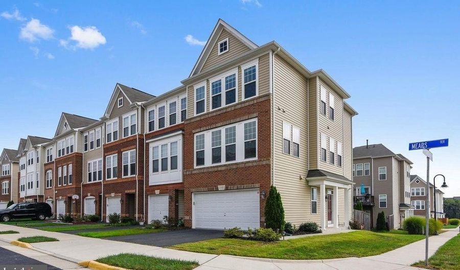 21782 MEARS Ter, Ashburn, VA 20147 - 3 Beds, 4 Bath