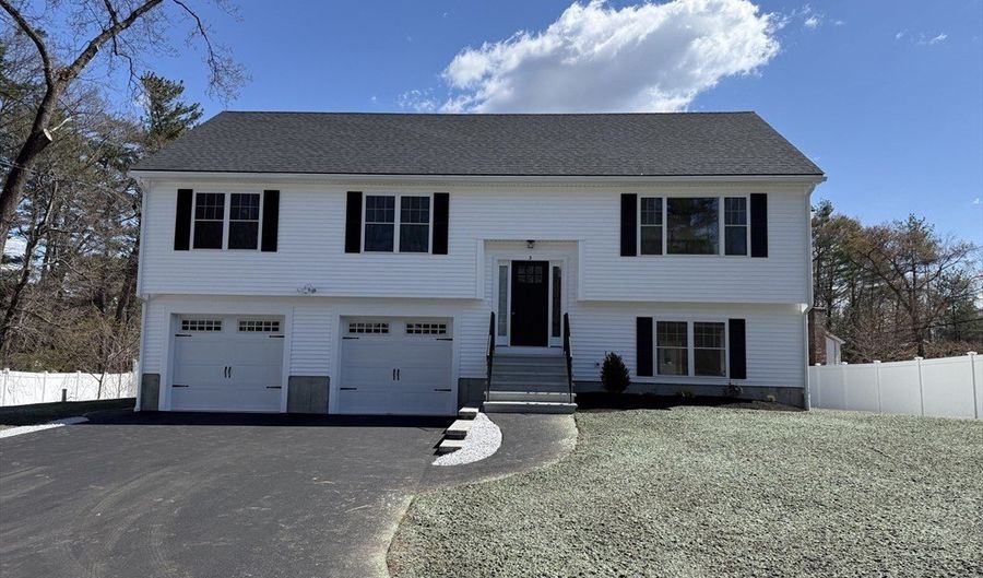 3 Memory Ln, Billerica, MA 01821 - 3 Beds, 2 Bath