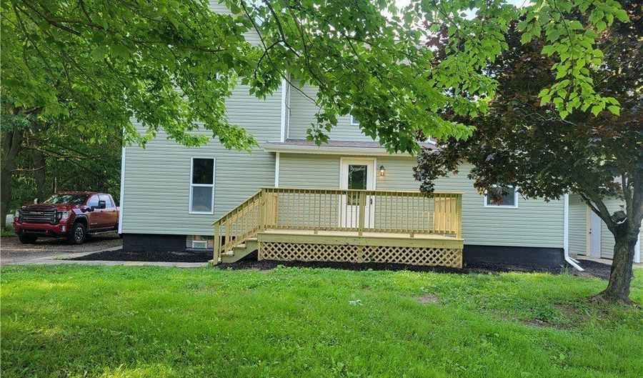 13975 Greenbower St NE, Alliance, OH 44601 - 4 Beds, 3 Bath
