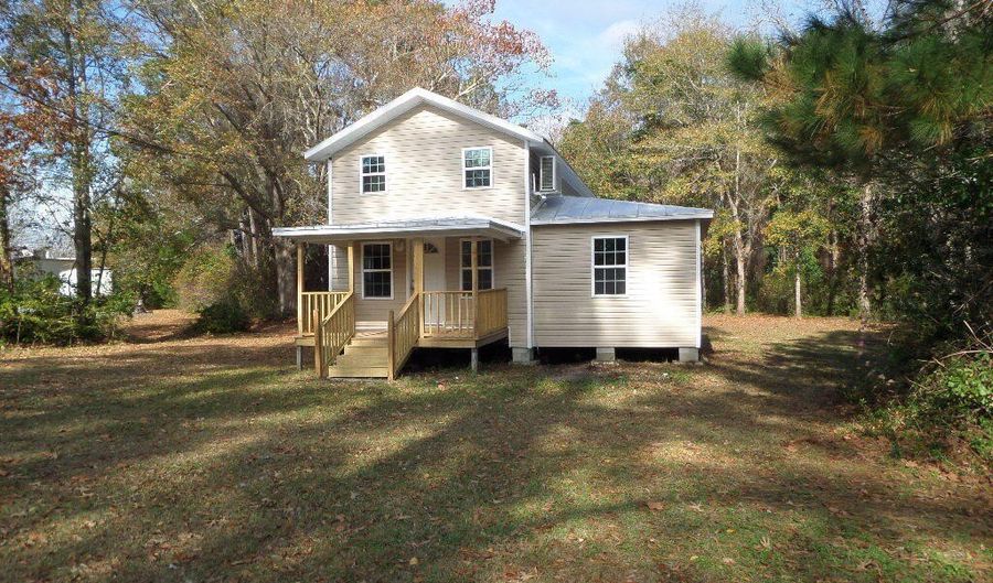 7682 Kershaw Rd, Arapahoe, NC 28510 - 3 Beds, 2 Bath