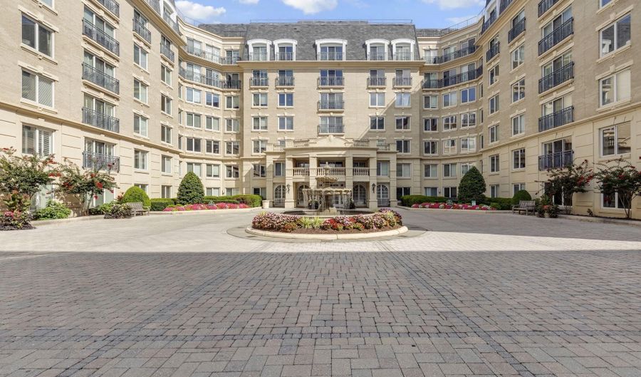 5 PARK Pl 107, Annapolis, MD 21401 - 2 Beds, 2 Bath
