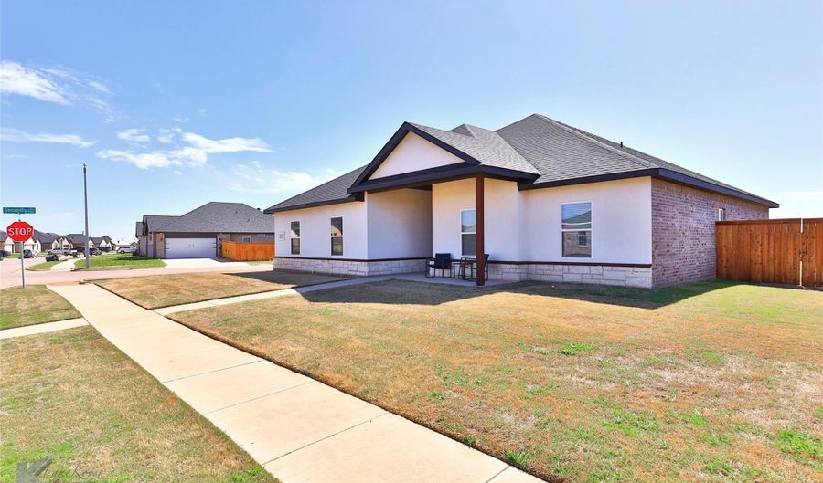 243 Evening Shade Ln, Abilene, TX 79602 - 4 Beds, 2 Bath