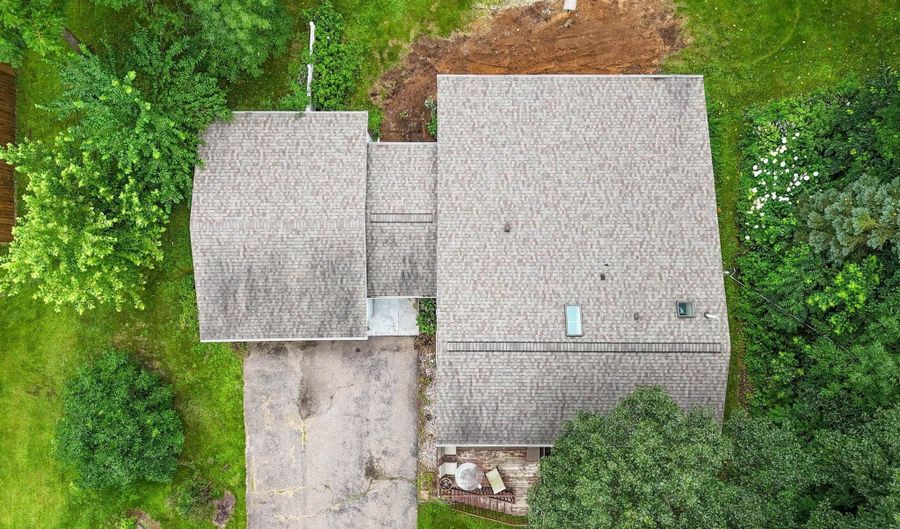 8210 GROVE Ave, Wisconsin Rapids, WI 54494 - 4 Beds, 3 Bath
