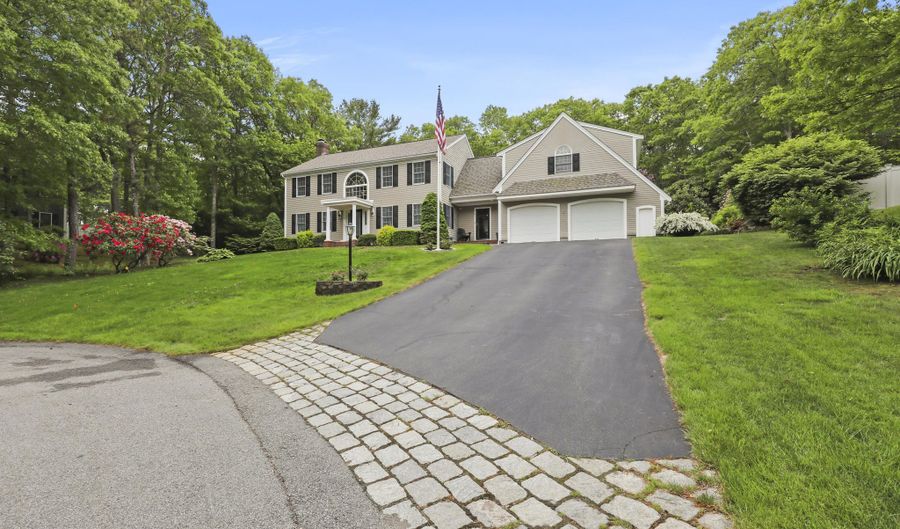 5 Lancaster Ln, Bourne, MA 02532 - 4 Beds, 5 Bath
