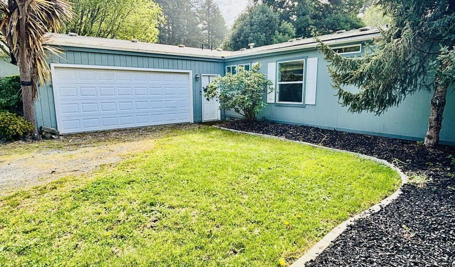 98190 GAVIN Ln, Brookings, OR 97415 - 3 Beds, 2 Bath