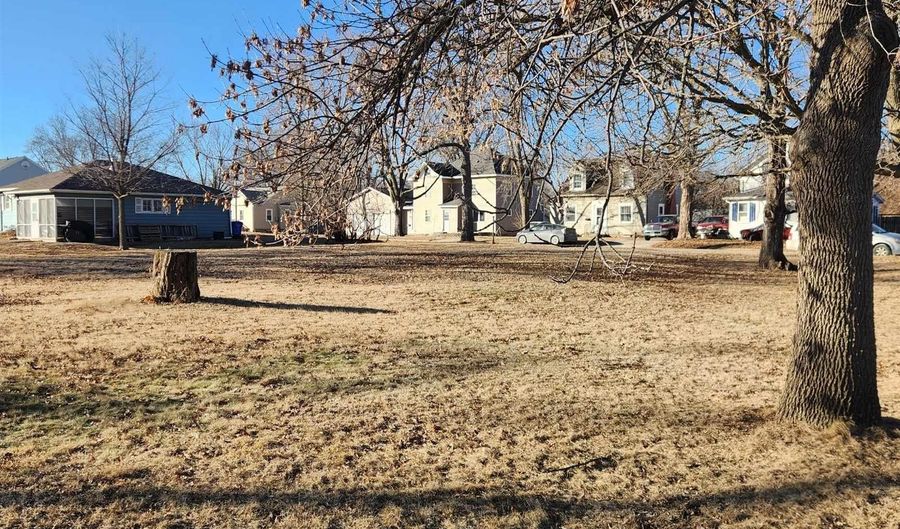 724 N Church St, Algona, IA 50511 - 0 Beds, 0 Bath