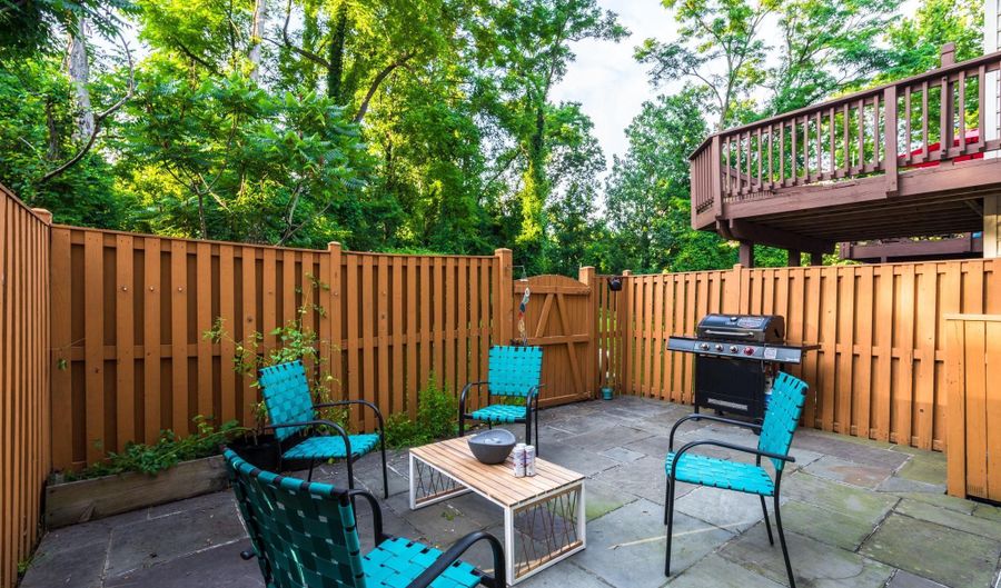 9821 TIFFANY HILL Ct 71, Bethesda, MD 20814 - 3 Beds, 2 Bath