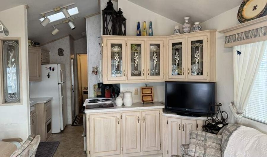 702 S. Meridian Rd 1049, Apache Junction, AZ 85120 - 1 Beds, 2 Bath