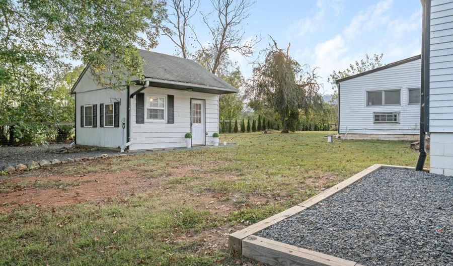 90 WINDHAVEN Ln, Afton, VA 22920 - 0 Beds, 5 Bath