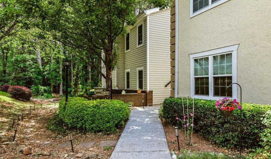 63 Hampshire Ct, Avondale Estates, GA 30002 - 2 Beds, 2 Bath
