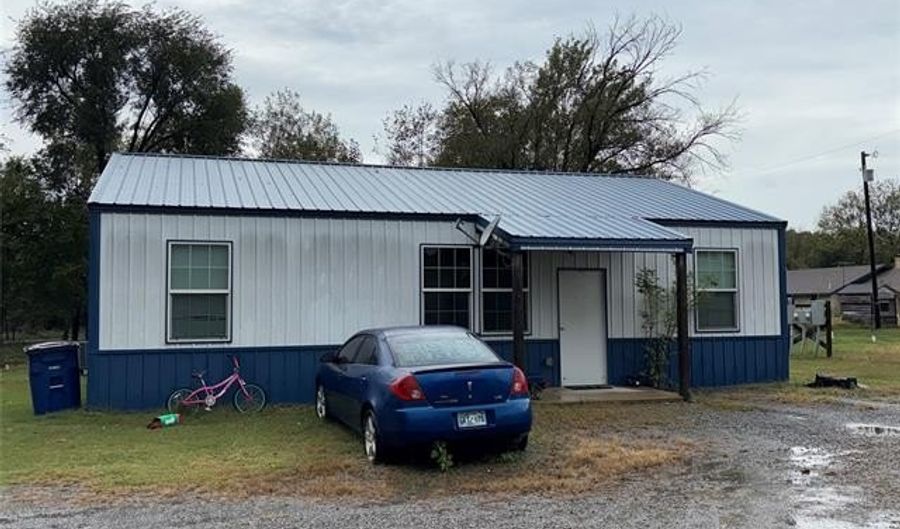 533 SW 2nd St, Adair, OK 74330 - 3 Beds, 2 Bath