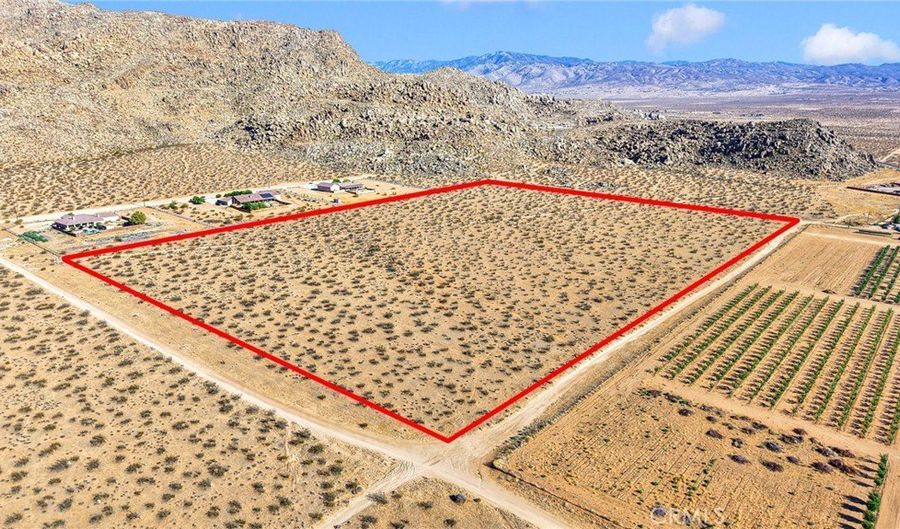 2222 Ottowa Rd, Apple Valley, CA 92307 - 0 Beds, 0 Bath