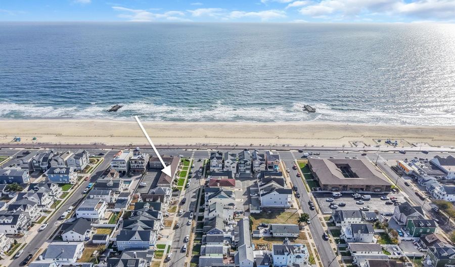 1304 Ocean Ave 2A, Belmar, NJ 07719 - 1 Beds, 1 Bath