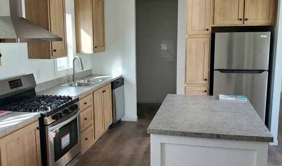 530 Frontier Dr 530, Colorado City, AZ 86021 - 3 Beds, 2 Bath